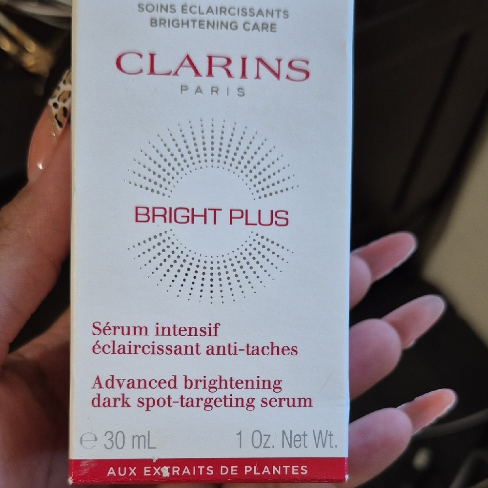 Clarins Bright Plus Serum - White and Red